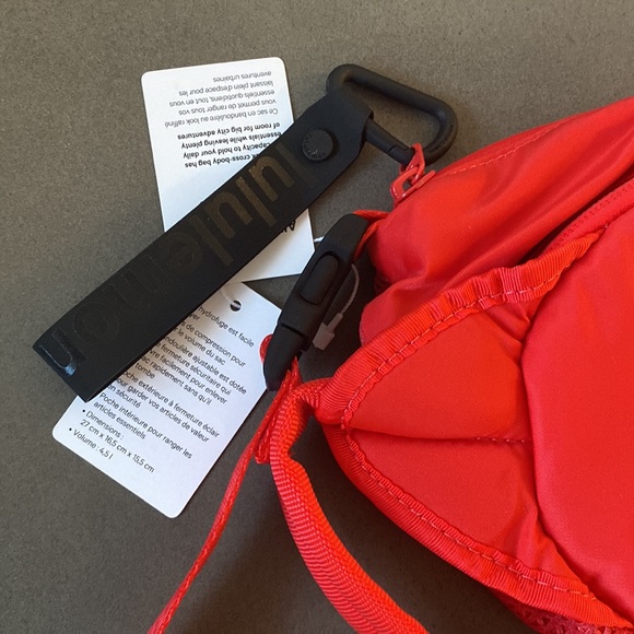 Lululemon All Hours Belt Bag - Picture 6 of 7
